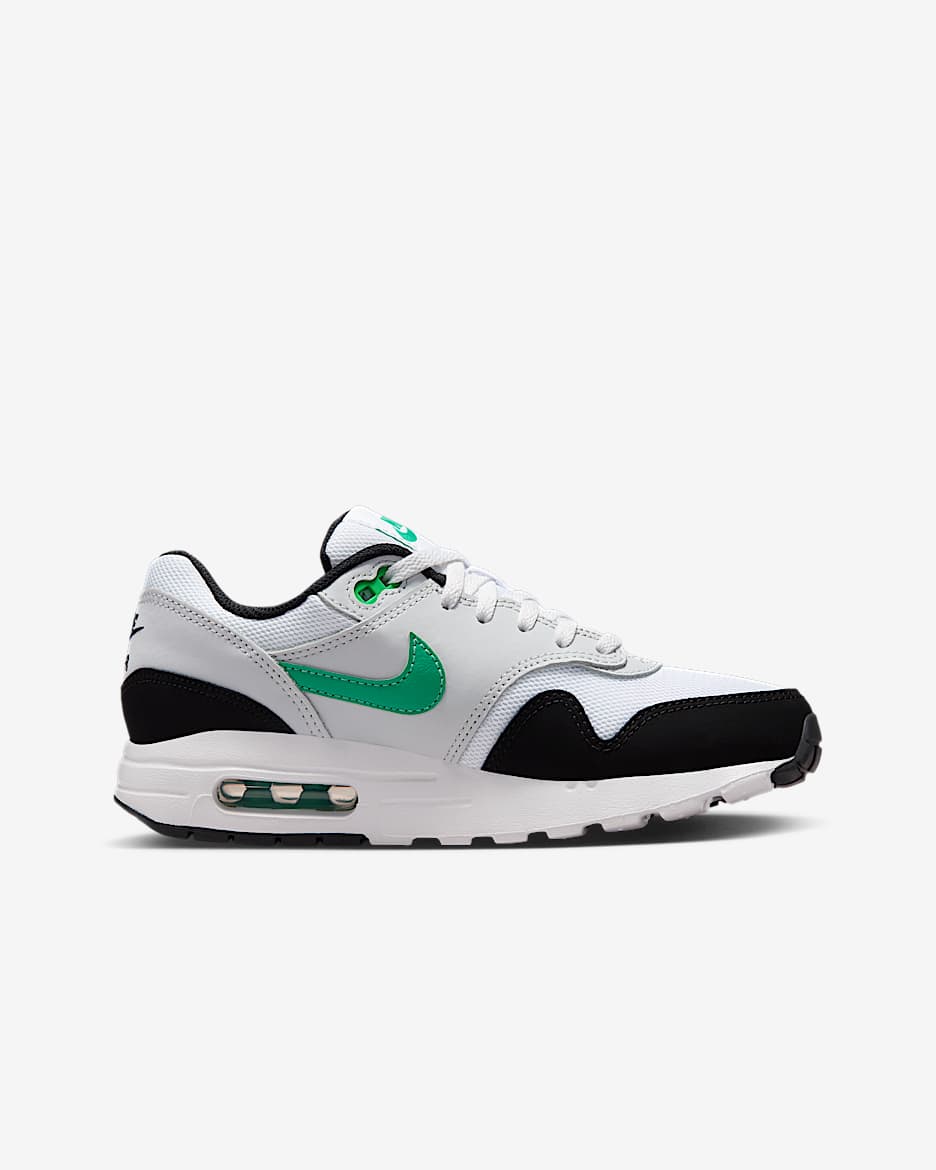 Nike maat 22 sale hotsell